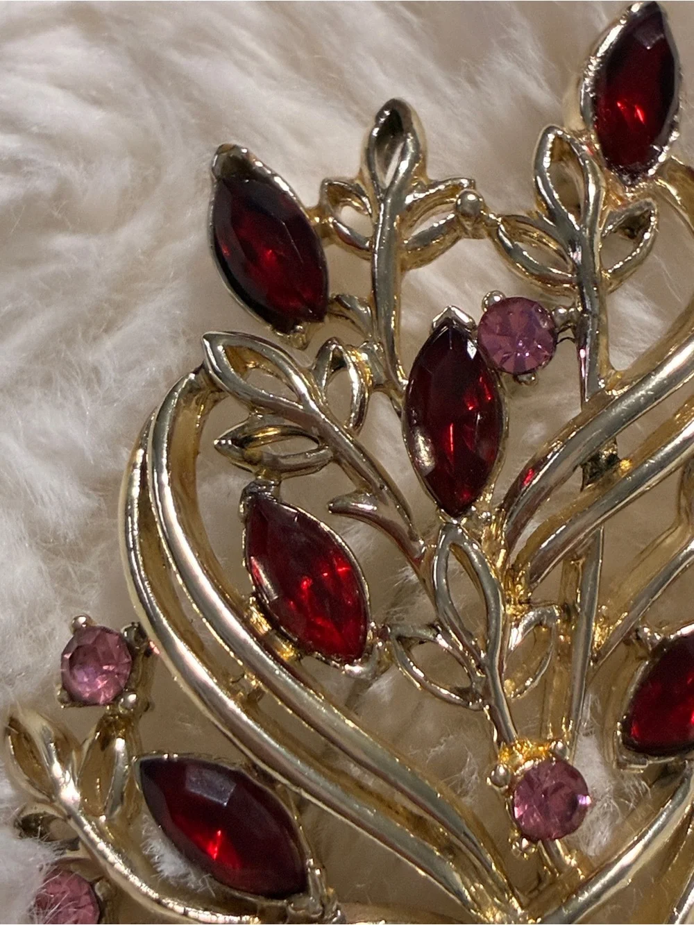 Unknown elegant gold